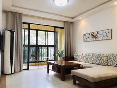 西双版纳景洪龙舟广场融创万达三期。电梯三居室。可拎包入住可短租。出租房源真实图片