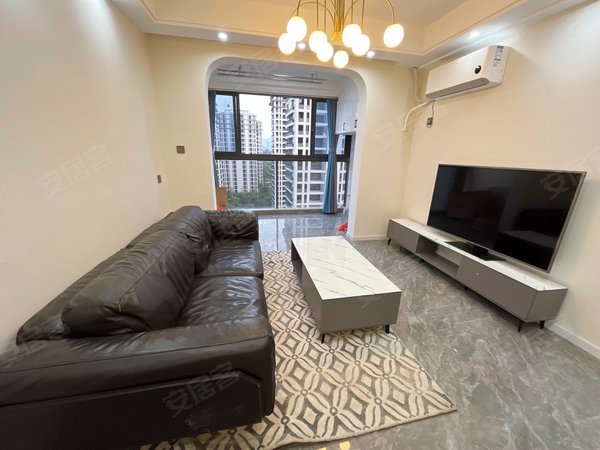 杭州临安临安城区南樾府南樾府,两室带阳台,免费停车,多套可选,出租