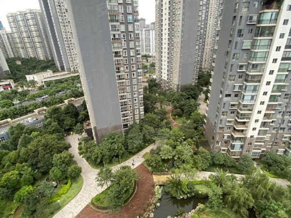 昆明盘龙江东花园金江小区融苑金江小区融苑 5室,家电齐全,清爽装修