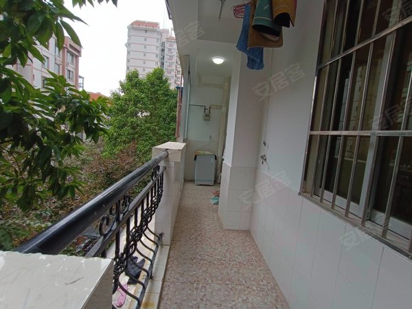 南宁青秀五象广场逸景园逸景园新上精装3房2厅2卫120平诚心出租出租