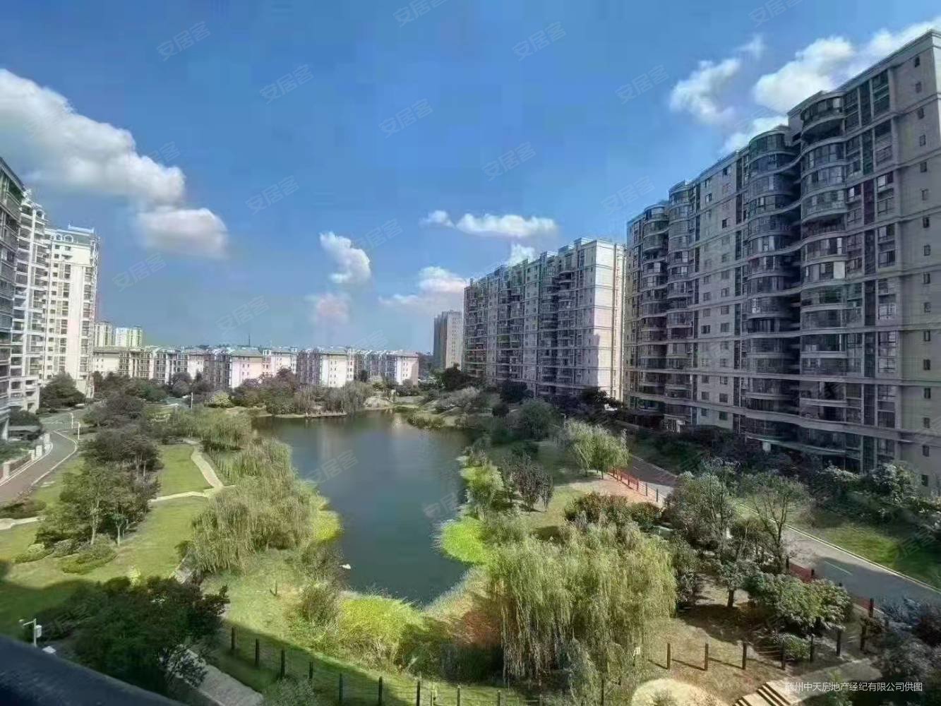 随州碧桂园6室2厅4卫286㎡南北168万