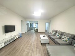 喀什喀什市喀什城区华电幼儿园旁边徽州园 2楼 150平 四室两厅两卫 拎包入住出租房源真实图片