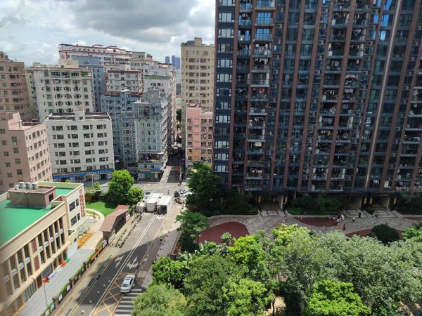 深圳龙华梅林关口新彩苑(商住楼)深圳北旁白石龙地铁4号线次新小区