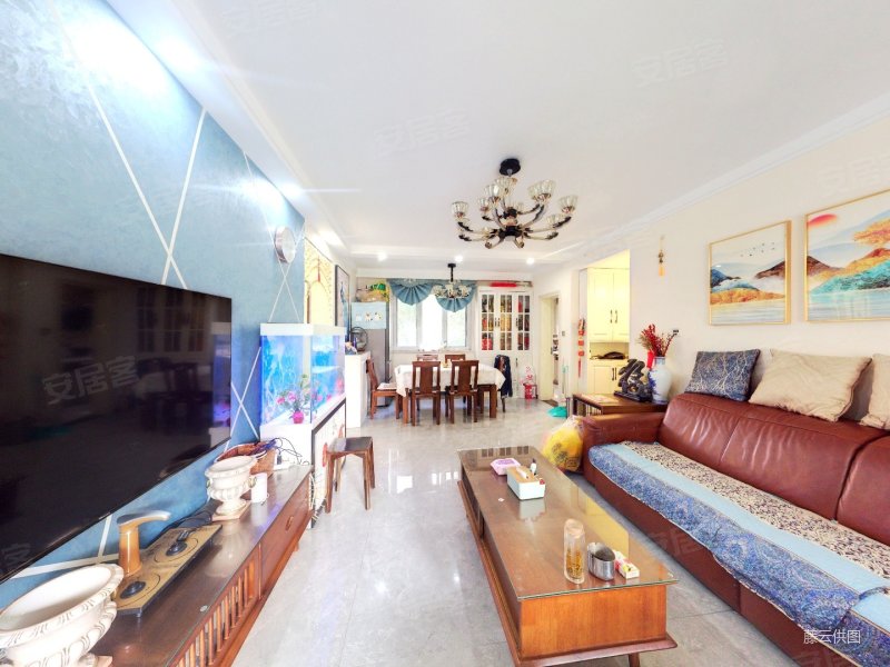 盛庭名景花园 满五   精装修 商品房 集中供暖 临地铁