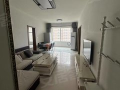 香榭星海湾高层两室拎包住，月租金900，年付，押金2000
