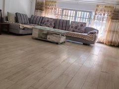 昭通昭阳西片区爱民路附近三室一厅一厨一卫家具齐全拎包入住，步梯3楼出租房源真实图片