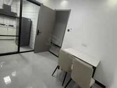 安吉递铺博瑞广场佳源广场旁边，悦江府一室一厅带燃气厨房，做饭，晾衣服都很方便出租房源真实图片