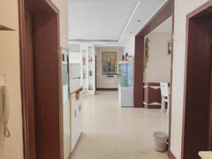 濮阳华龙濮阳站出租 颐和花园大四室,拎包入住1500每月,离三小 四中近出租房源真实图片