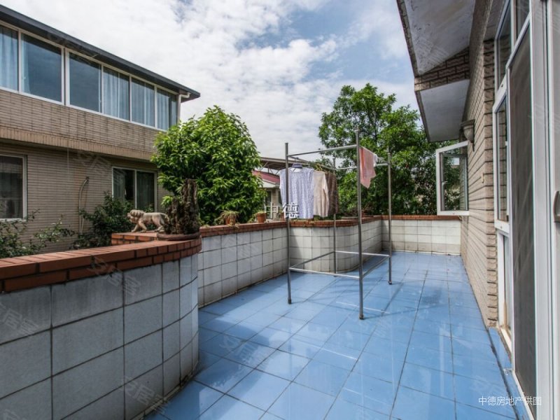 主城区武侯别墅双拼别墅地上三层道车库随时看房