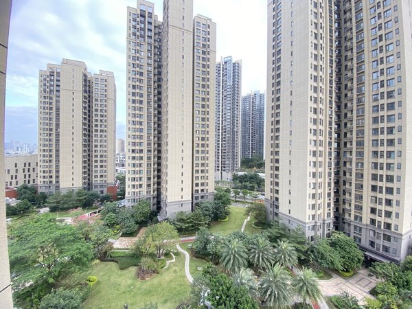 珠海香洲上冲tod万科城干净整洁,拎包入住 居家舒适 万科城看园景三房