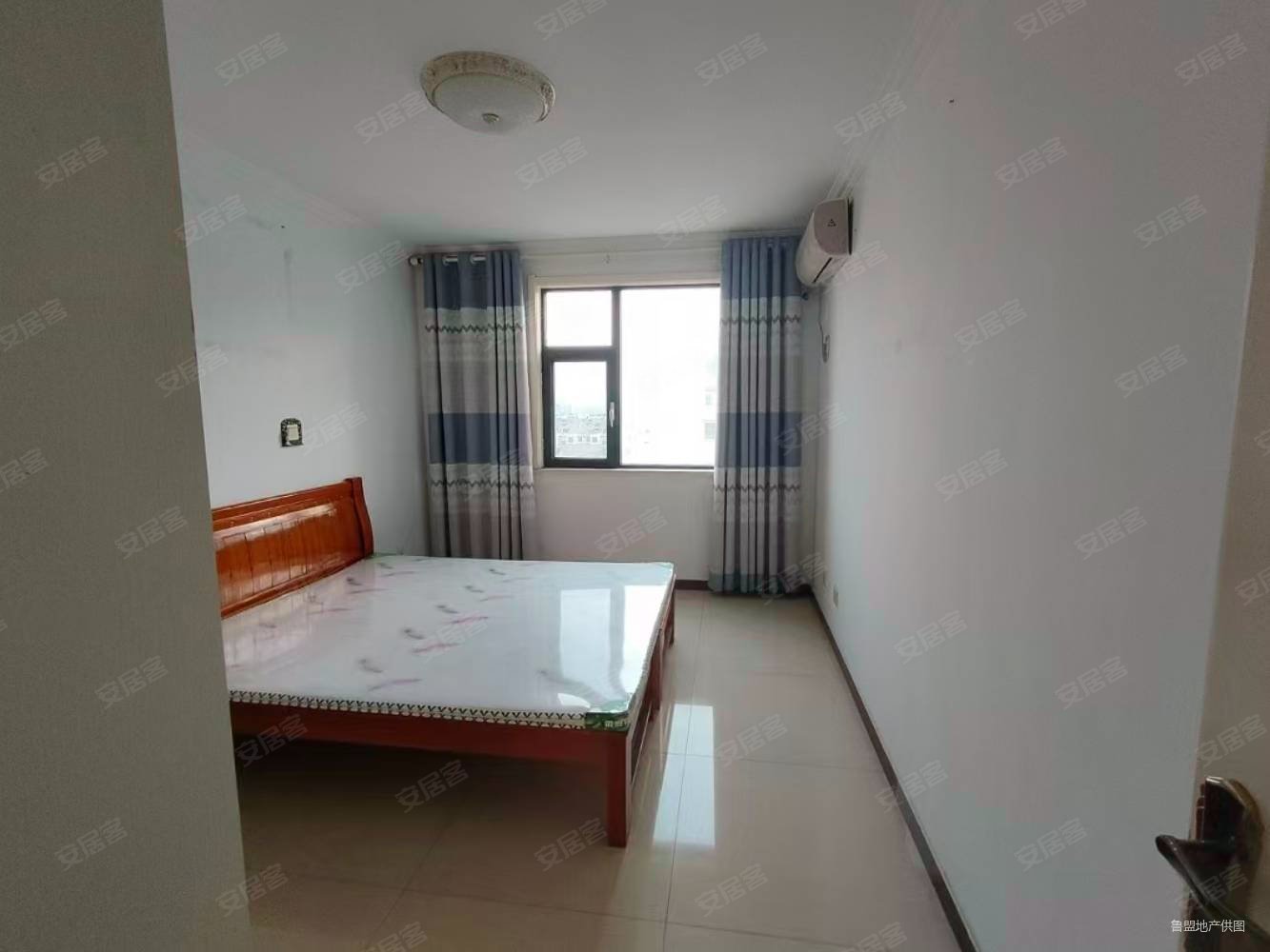 万通盛世馨园3室2厅1卫125㎡南北63万