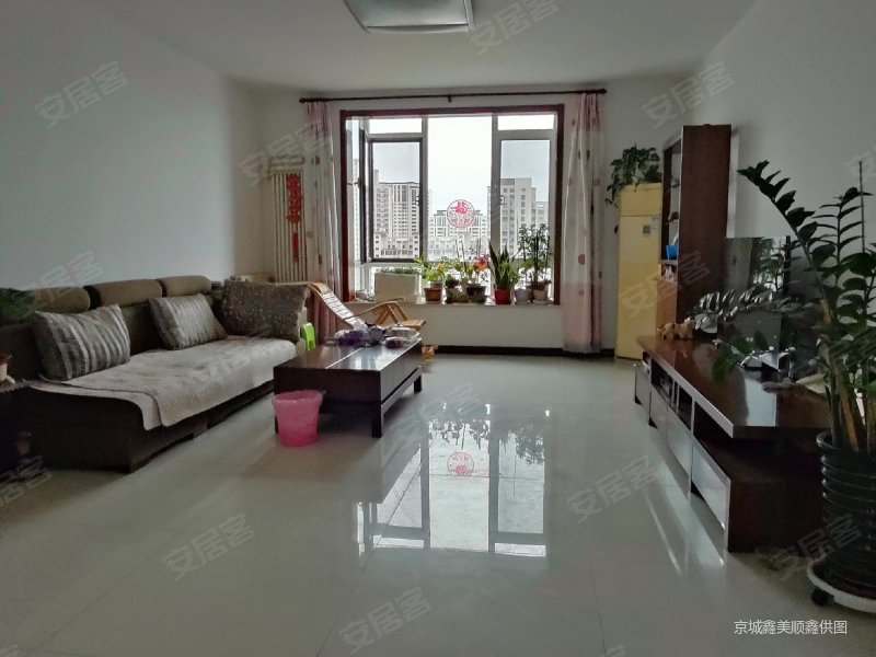 渔阳花园中高楼层南北通透三居两卫
