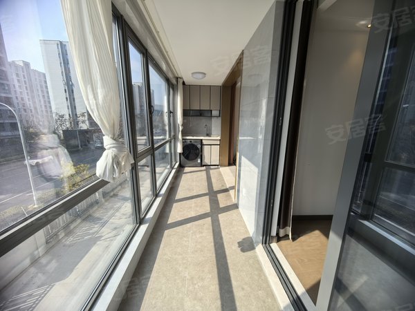 金华婺城湖海塘金地湖塘月色花园金地湖塘月色 豪装三房 家具家电齐全 南门双阳台 可拎包入住出租房源真实图片