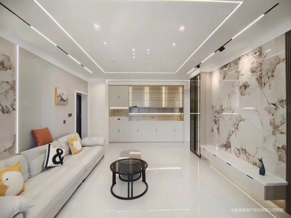 两室两厅精装婚房和平路东山轻轨站近落地窗大客厅电梯新房117