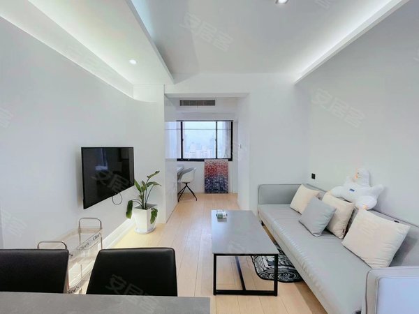 上海静安西藏北路绿地海悦酒店式公寓感性达利曲阜路  静安大悦城