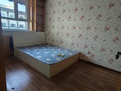 乌鲁木齐天山解放北路广电小区 简单装修 两室 近地铁 有钥匙 随时看 可停车出租房源真实图片