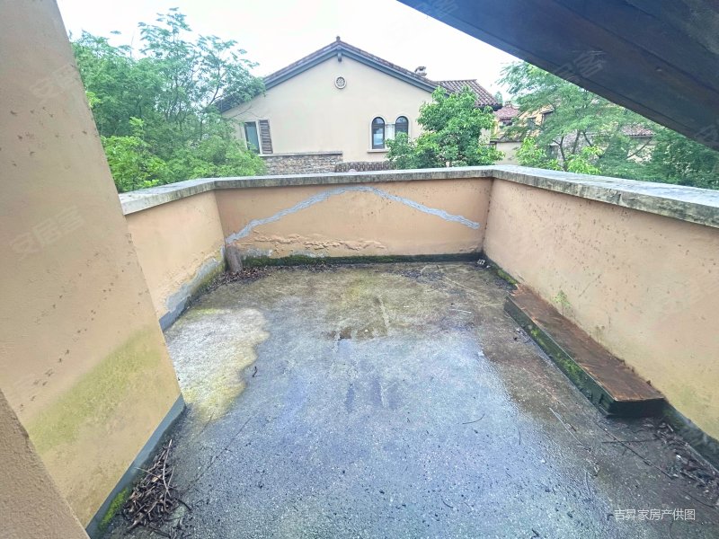 龙湖东桥郡 正规商品房 带电梯 高绿化 房龄新 南向采光好