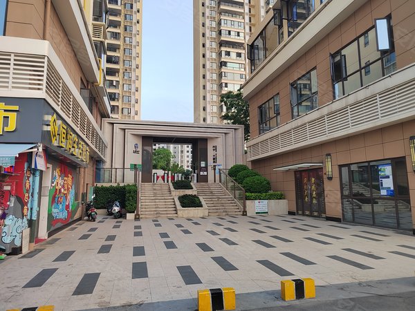 南宁兴宁区政府兴宁大唐果可短租地铁口 区政府旁兴宁大唐果 温馨3房2