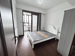 徐州云龙新淮中心自己房实拍图 云龙万达广场 云龙华府带阳台 无中介费可月付出租房源真实图片