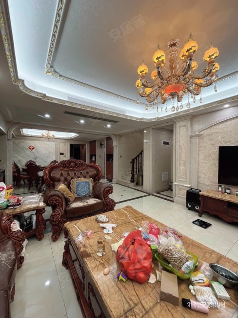 紫悦龙庭新上精装复式5房套内使用210平楼层适中满五年诚售