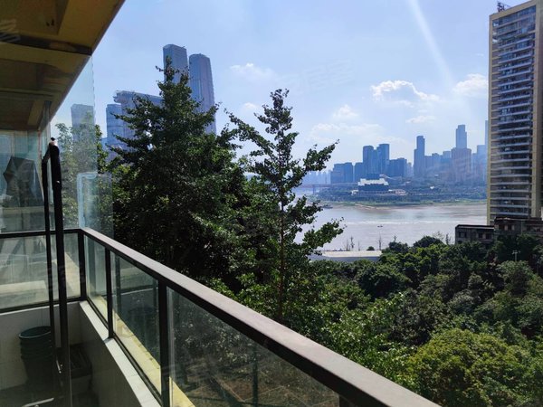 重庆南岸南滨路阳光100国际新城停车出行便利 南滨路 阳光100 精装2室