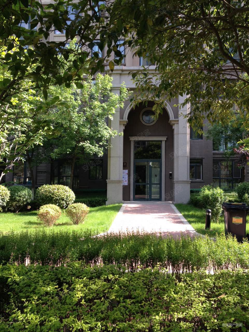 中海东郡小高层精装南北通透三室诚心出售看房有钥匙