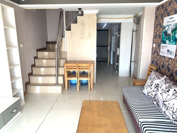 【多图】雍华府,向阳楼租房,靖江路地铁口旁 两室一卫 可办公 可居家