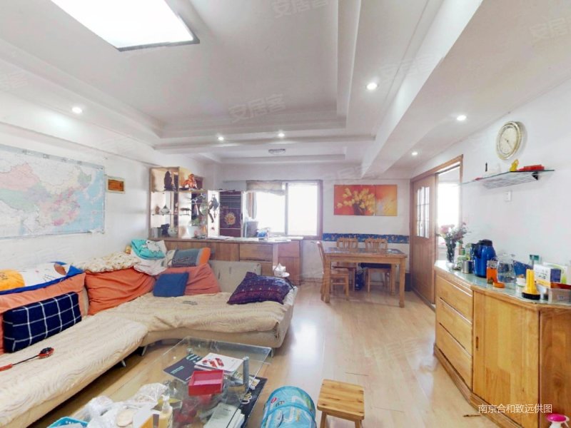 金鹏大厦 近地铁 交通便捷 医疗配套成熟 朝南 商业配套成熟