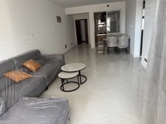 冠县清泉街道清泉出租滨湖壹号三期,三室两厅两卫,全新家具家电拎包入住出租房源真实图片
