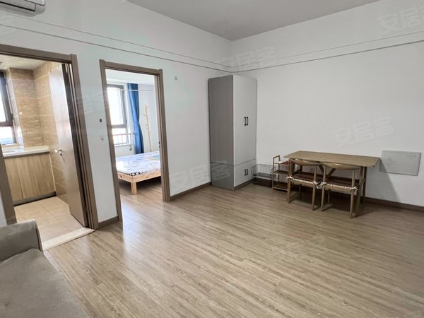 济南历城唐冶绿地城(商住楼)新出唐冶精装独立一室一厅公寓 可办工可