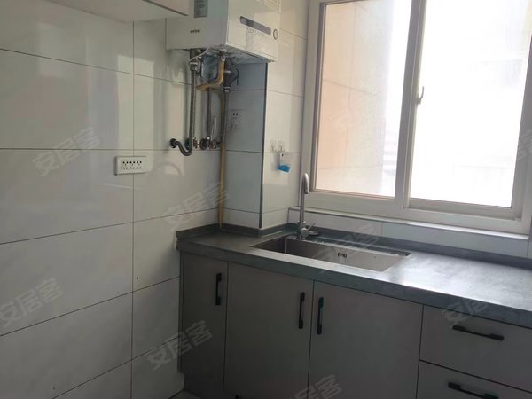 铁建水岸雅苑17栋1单元503b