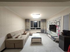 阿拉尔幸福路国际商贸城御景嘉苑 3室2厅1卫 近教育 菜市 周边商圈成熟 拎包入住出租房源真实图片