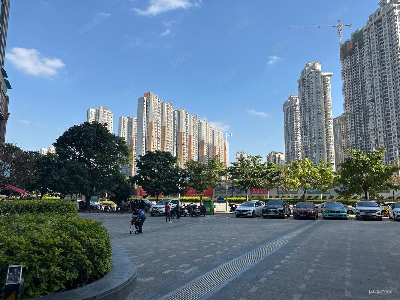 金源一品3室2厅2卫97.59㎡南130万