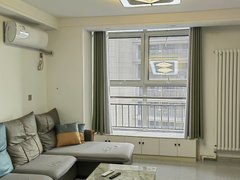 开元鑫诚复式公寓，年租可议价，上下两层精装修。