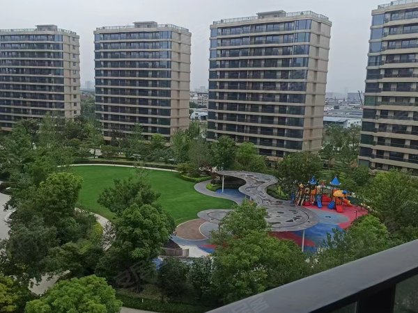 绍兴越城市区环内金昌白鹭凤林金昌白鹭凤林,三房包物业,房东第一次