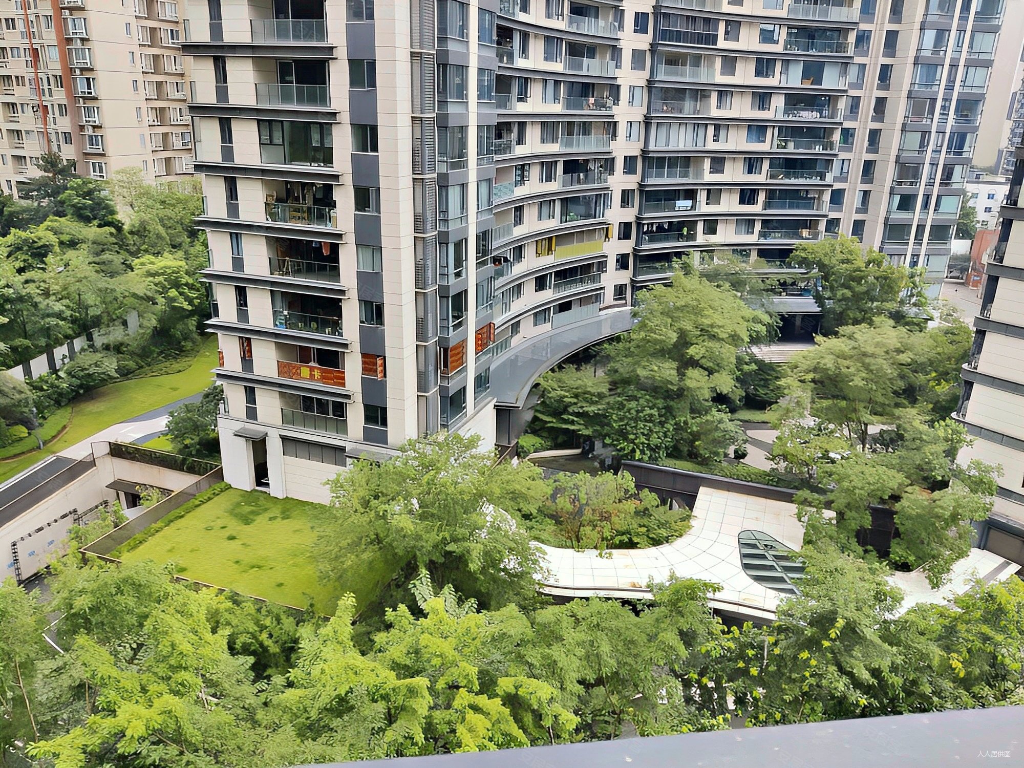 公园华府业主急售次新房配套成熟交通便利三房可变四房