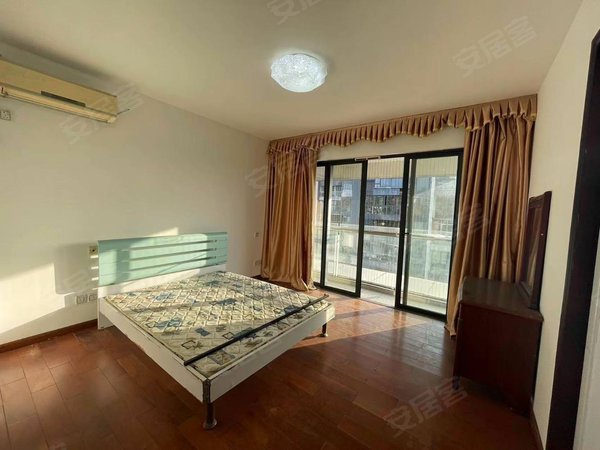 深圳福田上梅林水木澜山居水木澜山居,小区绿化覆盖率高,环境设施好