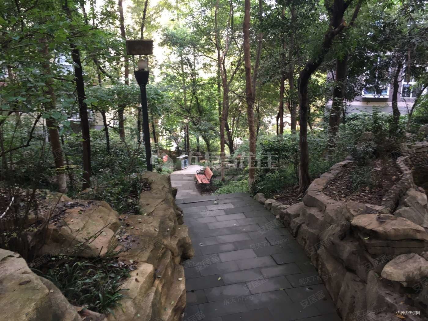 重庆房产网>重庆二手房>江北二手房>五里店二手房>华新都市花园>1400