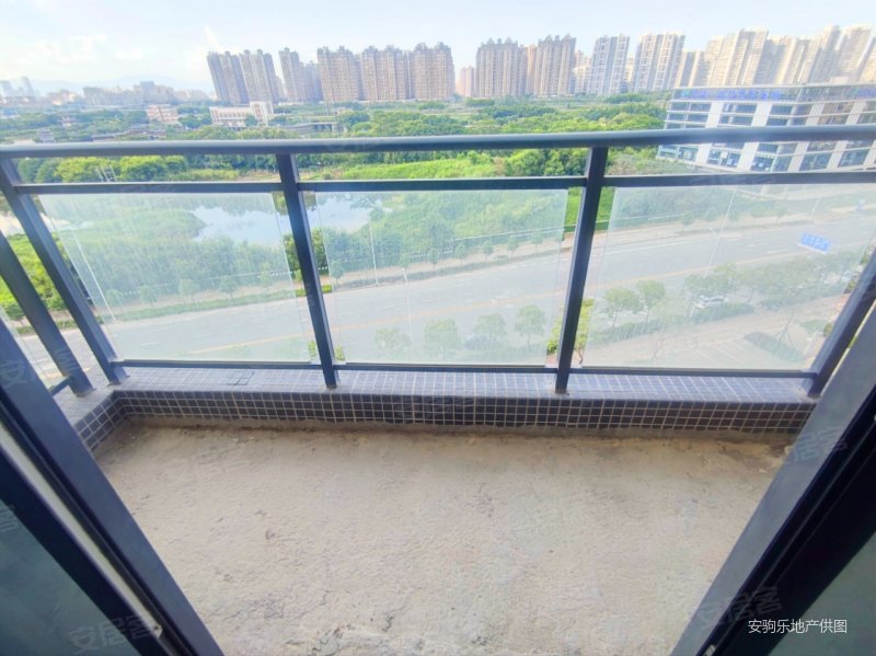 大五房 看房方便,方直东岸二手房,260万,5室2厅,3卫,171平米-惠州安居