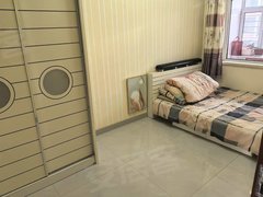 绥化北林北林城区鸿嘉花园多层二楼，两室一厅，年租，小区有院可停车，出租房源真实图片