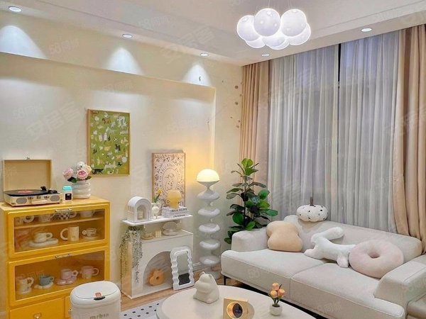 徐州鼓楼鼓楼广场国华天玺(商住楼)可月付短租 鼓楼广场苏宁广场 九龙湖 风尚米兰 君盛广场一室出租房源真实图片