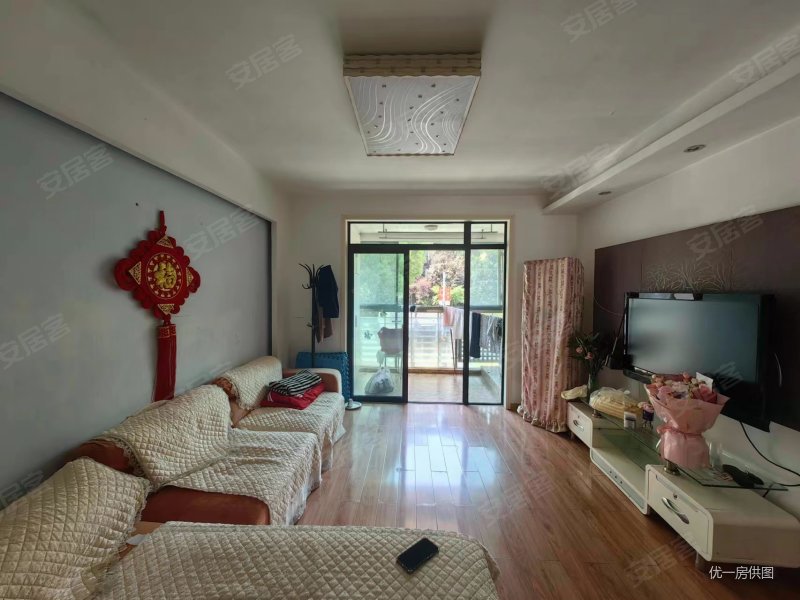 29中 五塘广场 地铁3号线  旭日景城一楼  采光充足