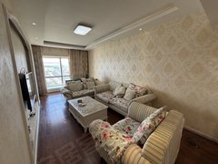 昭通昭阳南片区福海公寓电梯中层温馨3房 包含物管费 家具家电齐全拎包入住出租房源真实图片