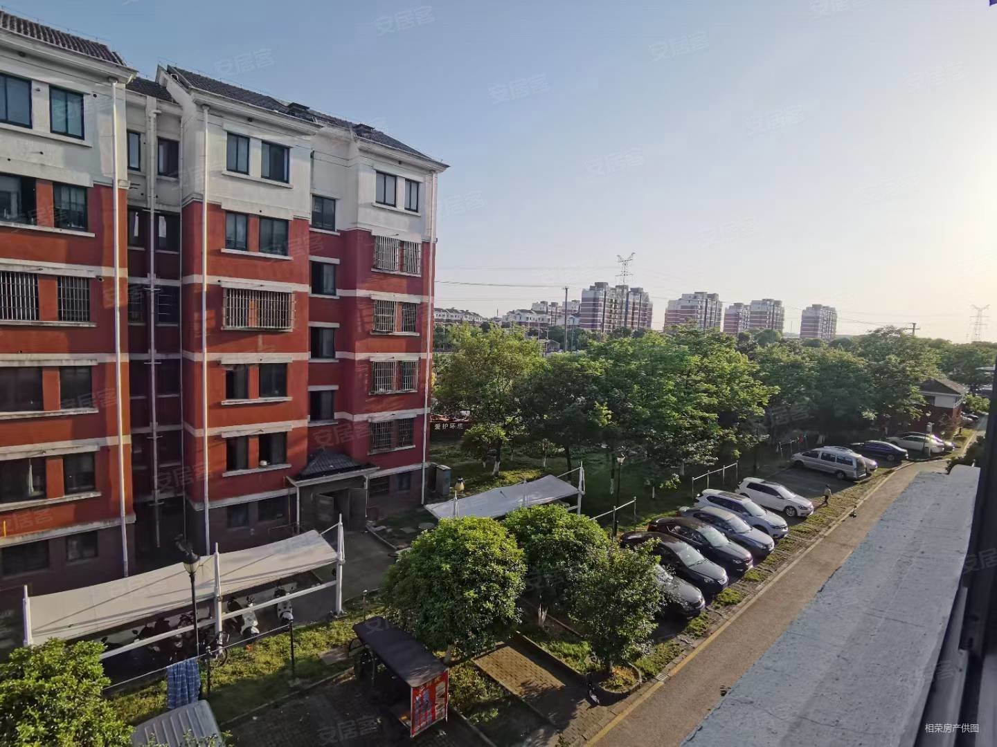 漕湖花园(七区)2室1厅1卫72㎡南北98万