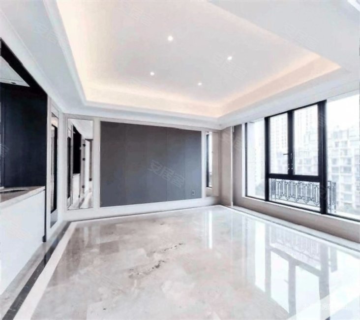 新上挑空大复式 送50平大露台 只计算一层面积 带产权车位