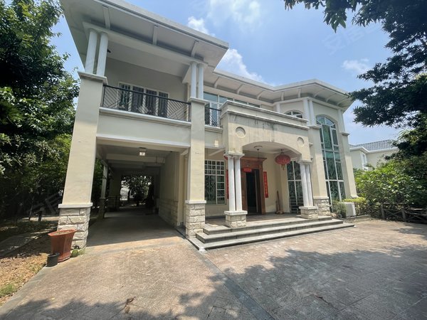 广州花都新区雅宝新城(别墅)独栋别墅 7房 可办公自住 家私电齐 有