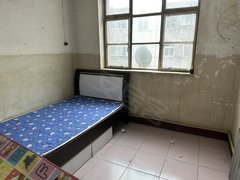 银川兴庆南薰西路步行街旁边次卧三楼293元非中介押一付一出租房源真实图片