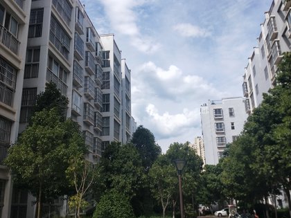 德馨苑房价走势历年走势德馨苑5428元/㎡小区单价江川城区5415元/㎡