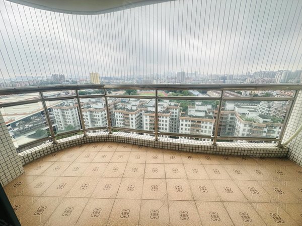 广州白云京溪广州白天鹅花园电梯南向 视野无遮挡 采光炸裂(新收钥匙