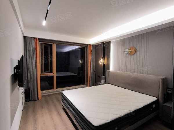 金华东阳横店秦王公馆秦王公馆大3房带衣帽间!精装修!品牌的家具家电齐全!拎包入住出租房源真实图片